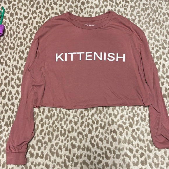Kittenish cropped long sleeve - Picture 1 of 4